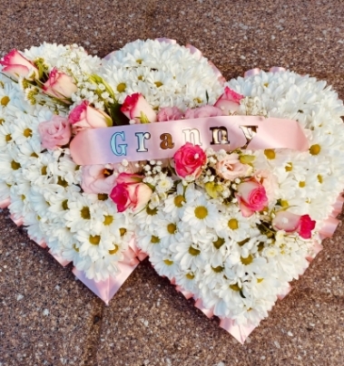 Double heart tribute